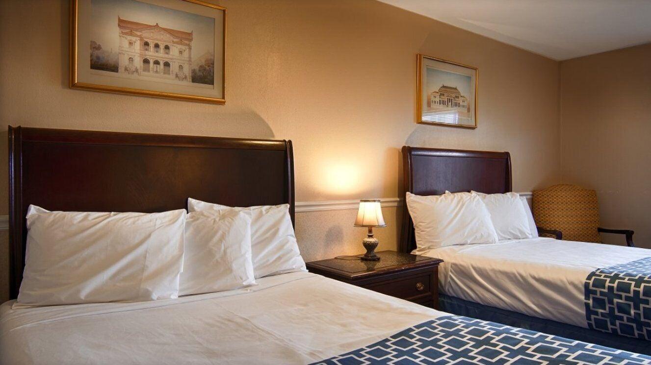 Alpine Inn & Suites Rockford Buitenkant foto